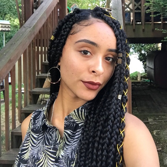 Meet your Posher, Nashell - Picture 1 of 1